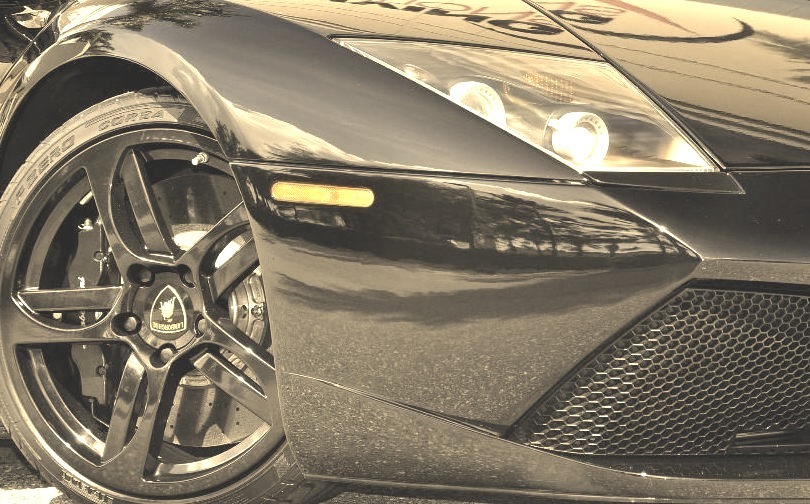 Black Lamborghini Wheels and Front